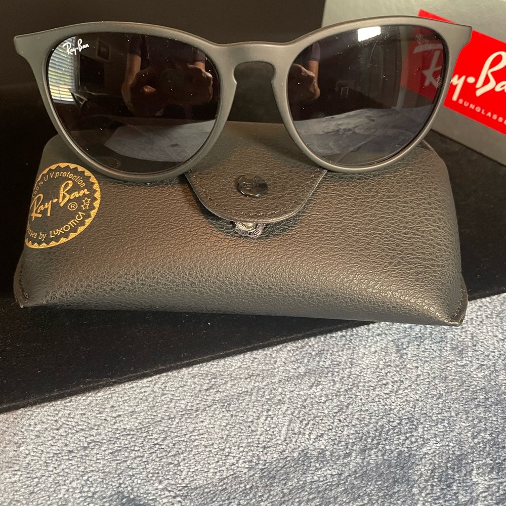 ERIKA RAY BAN WOMENS SUNGLASSES